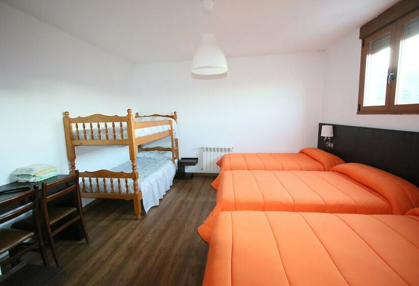 Pensão Hostal O Pendón