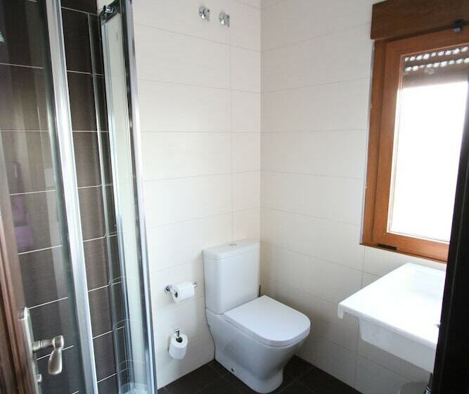 بنسيون Hostal O Pendón