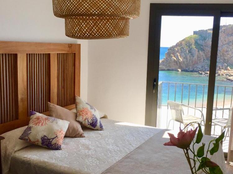 膳宿费 Hostal Sa Malica