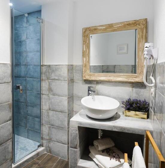 膳宿费 Hostal Sa Malica