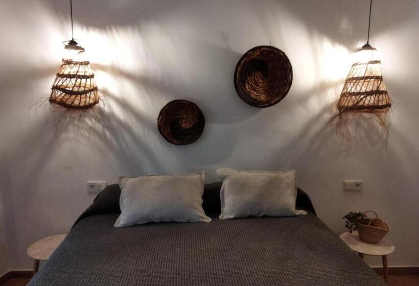 膳宿费 Hostal Sa Malica