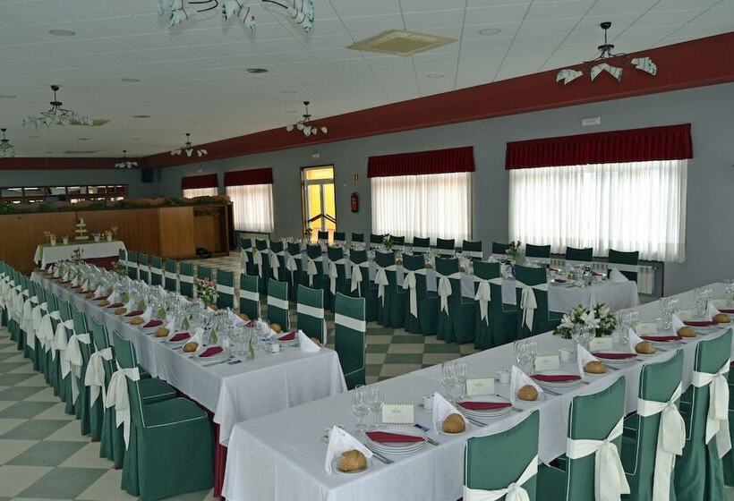 膳宿费 Hostal Restaurante La Casilla