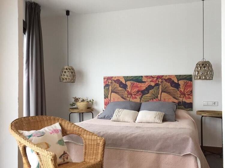 膳宿费 Hostal Sa Malica