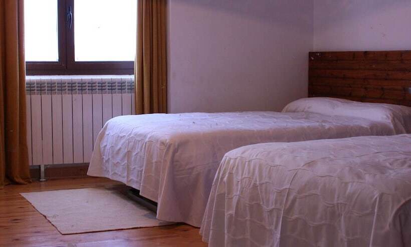 ペンション La Casa De La Estación