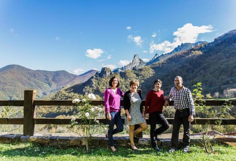 펜션 La Posada De Cucayo