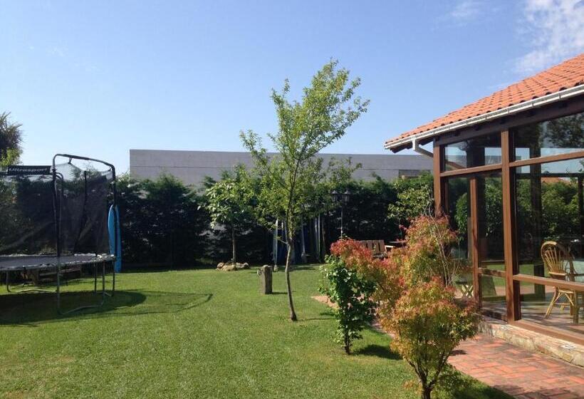 پانسیون La Wave Surf House