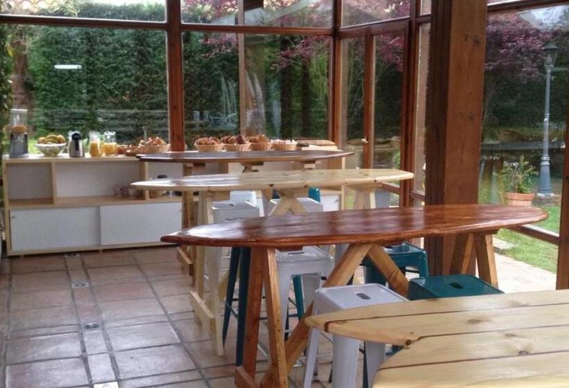 پانسیون La Wave Surf House