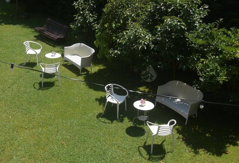 پانسیون La Wave Surf House