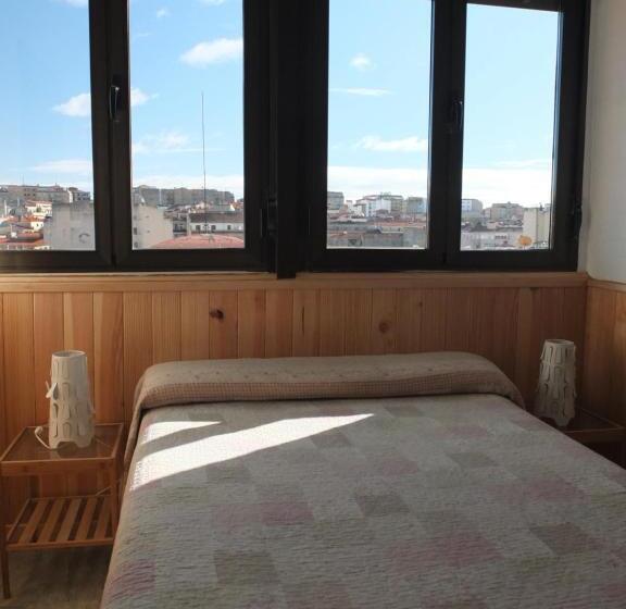 بنسيون Los Angeles Plaza