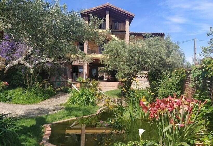 بنسيون Rural La Covacha