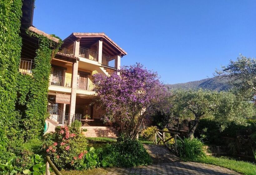 بنسيون Rural La Covacha