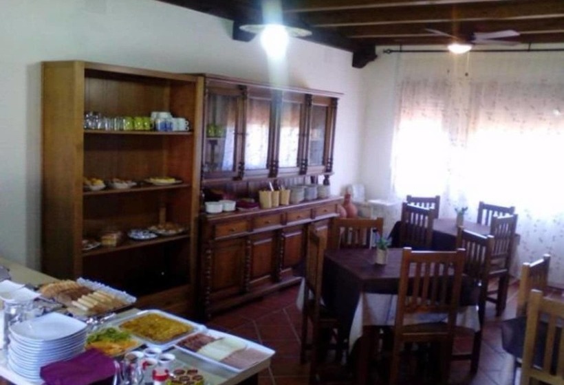 بنسيون Rural La Covacha