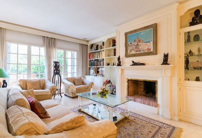 Preciosa Villa Mar Y Montaña