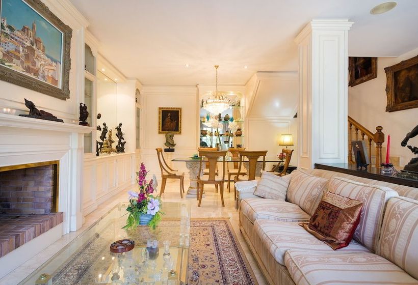 Preciosa Villa Mar Y Montaña