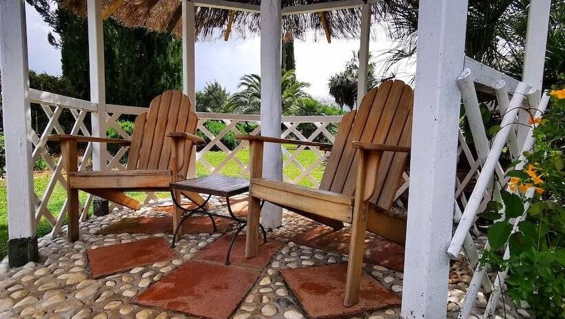 Roca Verde, Boutique Bed & Breakfast