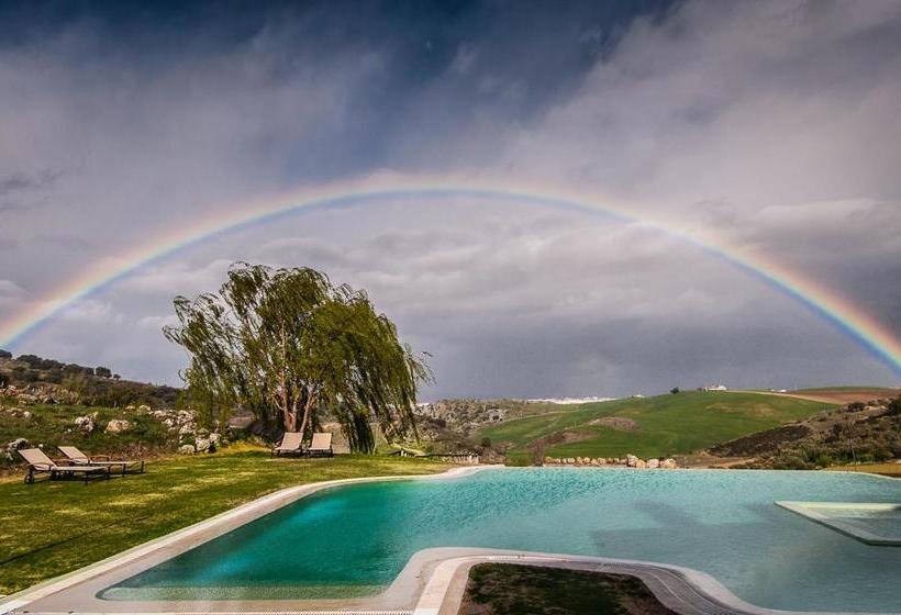 Ronda Mountain Resort