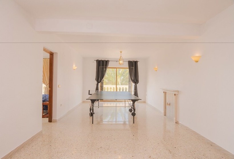 Villa Las Brujas De La Suerte