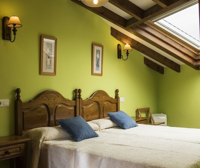 Apartamentos La Regoria