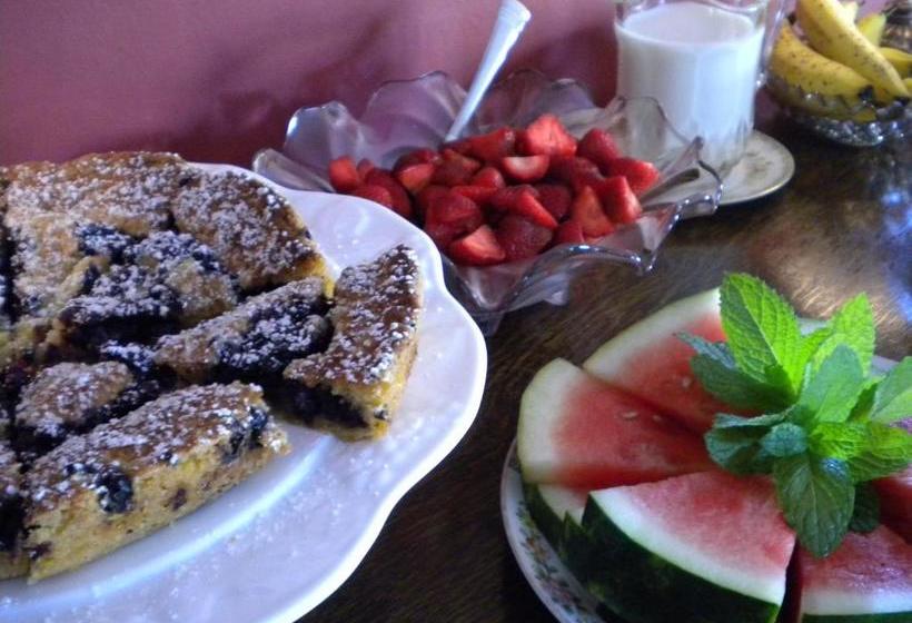 Benjamin F. Packard House Bed And Breakfast