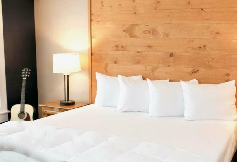 مبيت وإفطار Inn At Kampfires