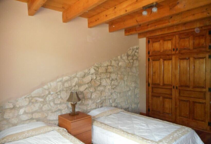 민박 Masia Mas De La Creu