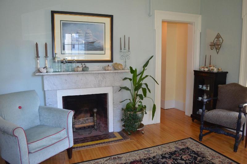 Benjamin F. Packard House Bed And Breakfast