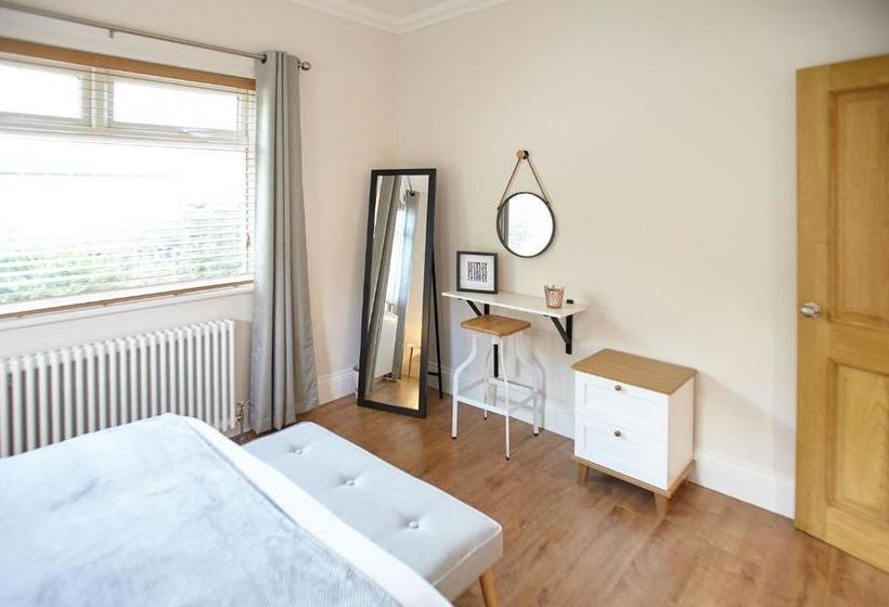 Host & Stay   Burnsyde Beach House