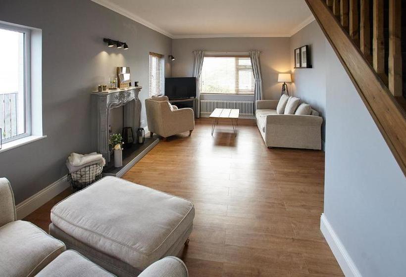 Host & Stay   Burnsyde Beach House