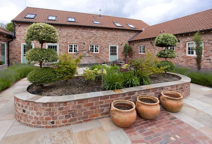 Holtby Grange Cottages