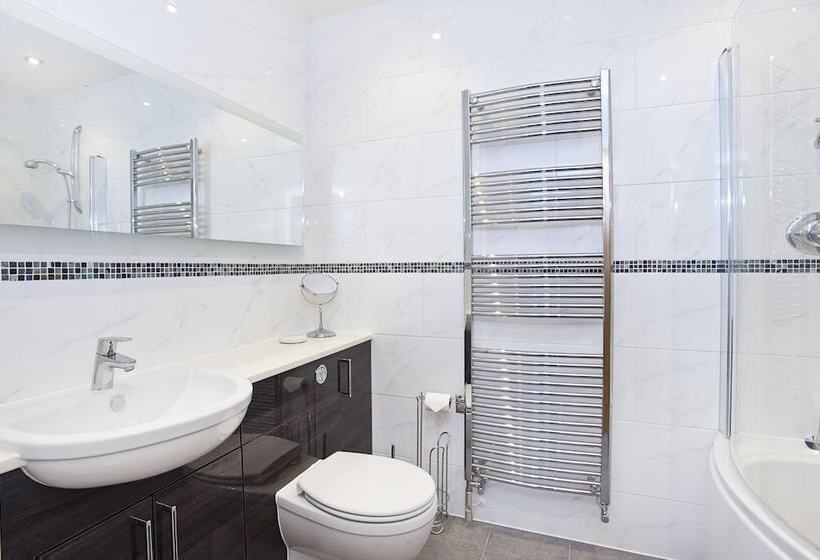 Holtby Grange Cottages