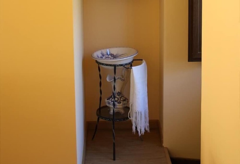 簡易ホテル Casa Rural El Almendro De María