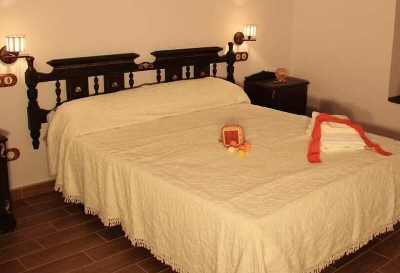 簡易ホテル Casa Rural El Almendro De María