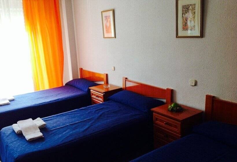 여관 El Caserón Río