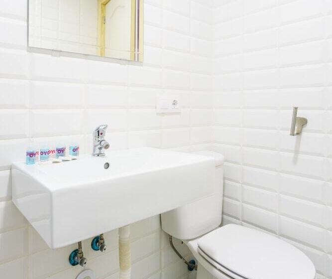 פונדק Pensión Riad Mediterraneo