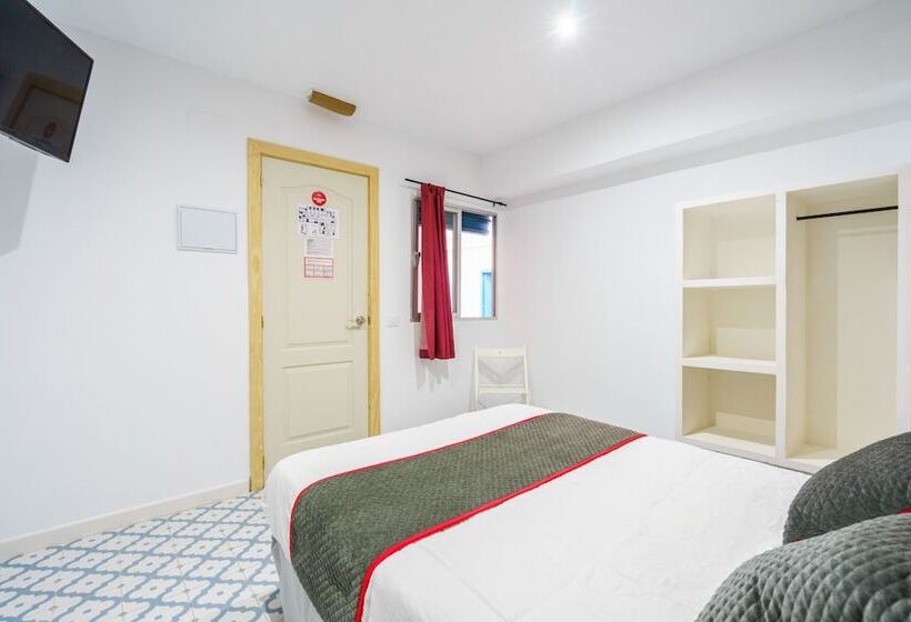 פונדק Pensión Riad Mediterraneo