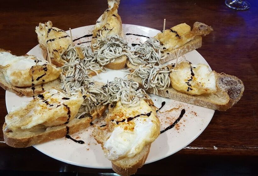 فندق فئة نجمة واحدة Posada De Bleto