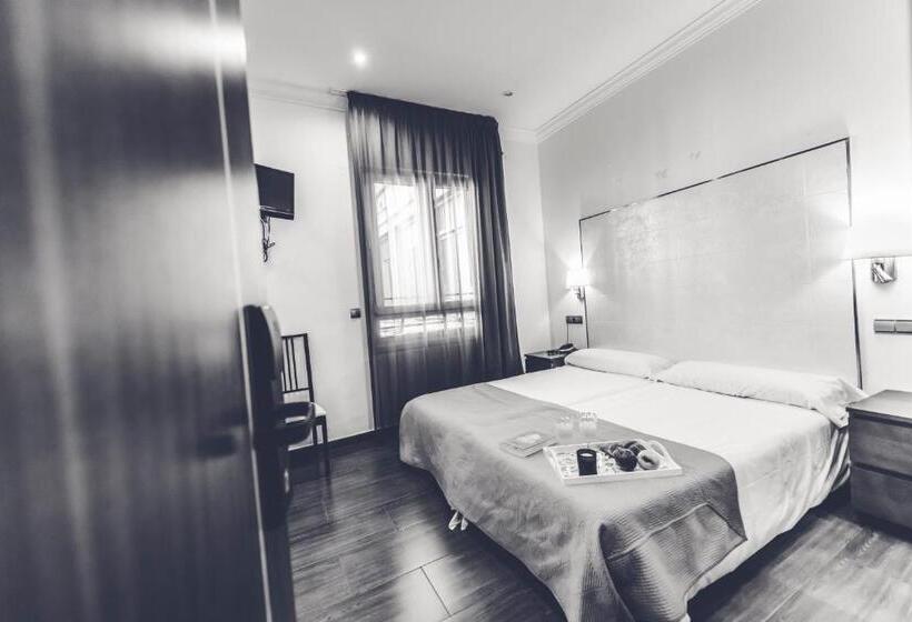 Hostal Sol Los Angeles