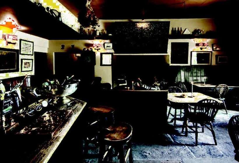 客栈  The Blue Lion