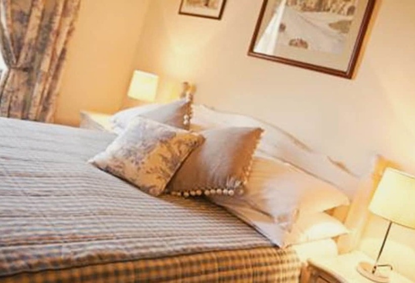 客栈  The Blue Lion