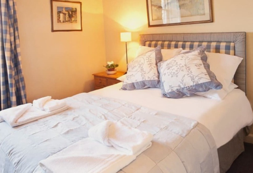 客栈  The Blue Lion