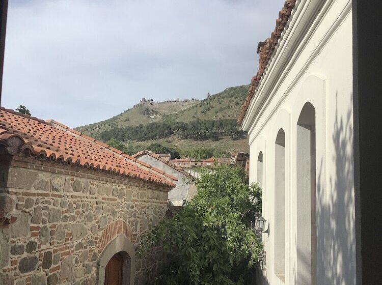 فندق Athena Pension