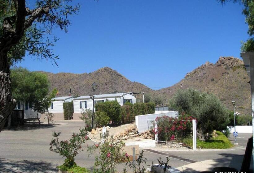 ホテル Centro Vacacional Macenas