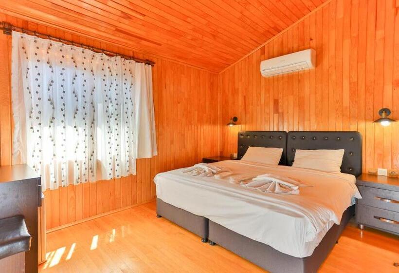 בית מלון כפרי Cinderella Pansiyon