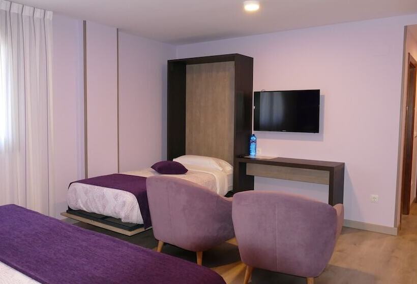 فندق Rural El Nido De Pinares