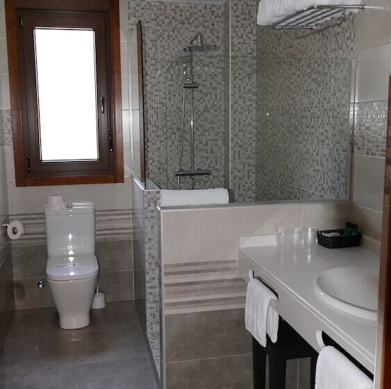 فندق Rural El Nido De Pinares