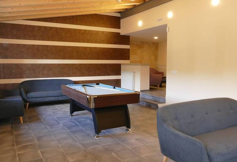 فندق Rural El Nido De Pinares