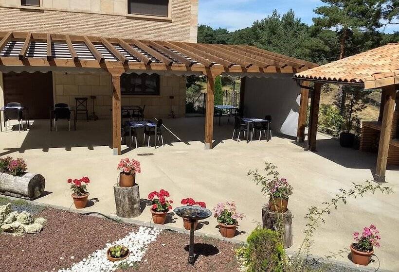 فندق Rural El Nido De Pinares