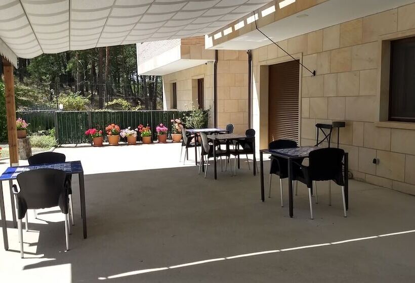 فندق Rural El Nido De Pinares