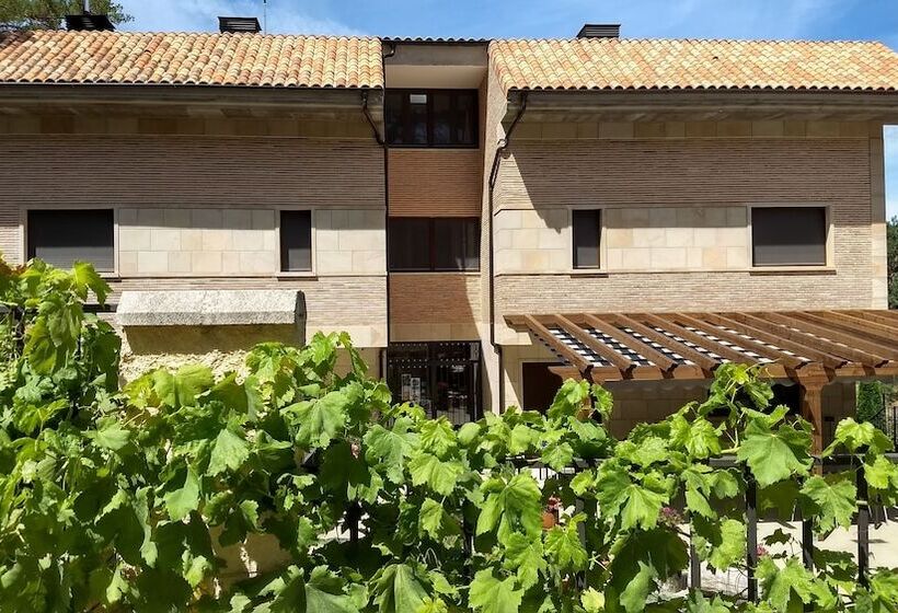 فندق Rural El Nido De Pinares