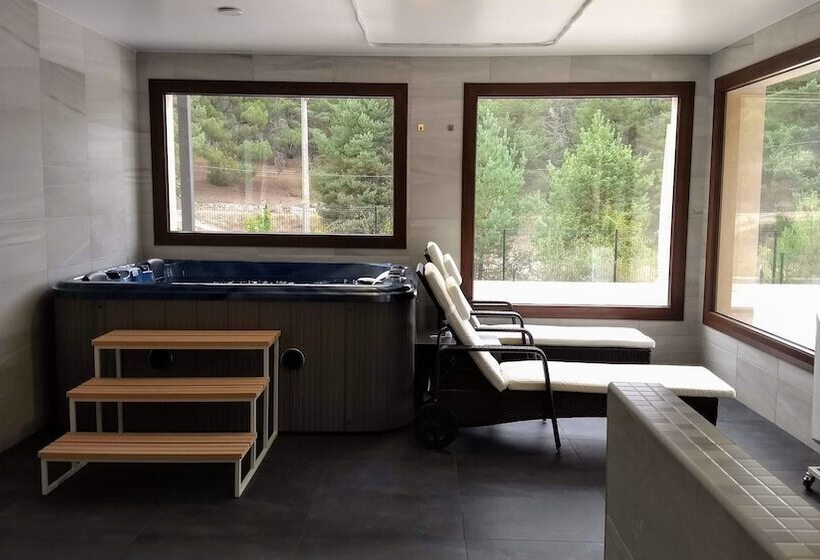 فندق Rural El Nido De Pinares